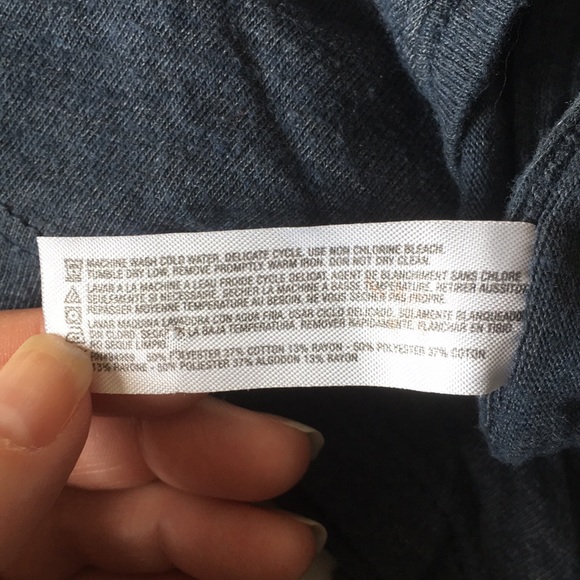 EUC Vancouver Canucks XL t-shirt - Picture 5 of 6